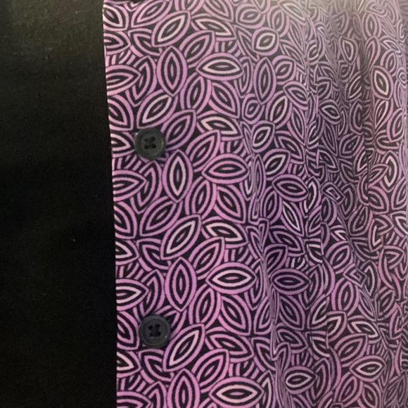 Cute purple patterned button up - Picture 4 of 5